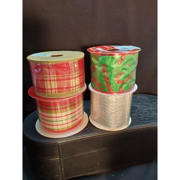 Christmas Ribbon 4 rolls 2 wired 2 regular total 69 ft Bow Making Decoration - Picture 1 of 3
